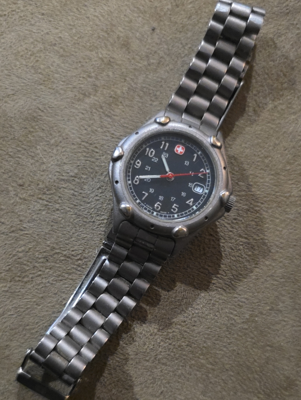 vintage 1990s Wenger Swiss Military / Swiss Army timepiece